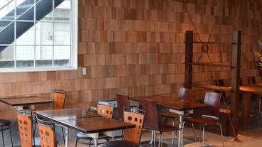 ロビー応接スペース / 3