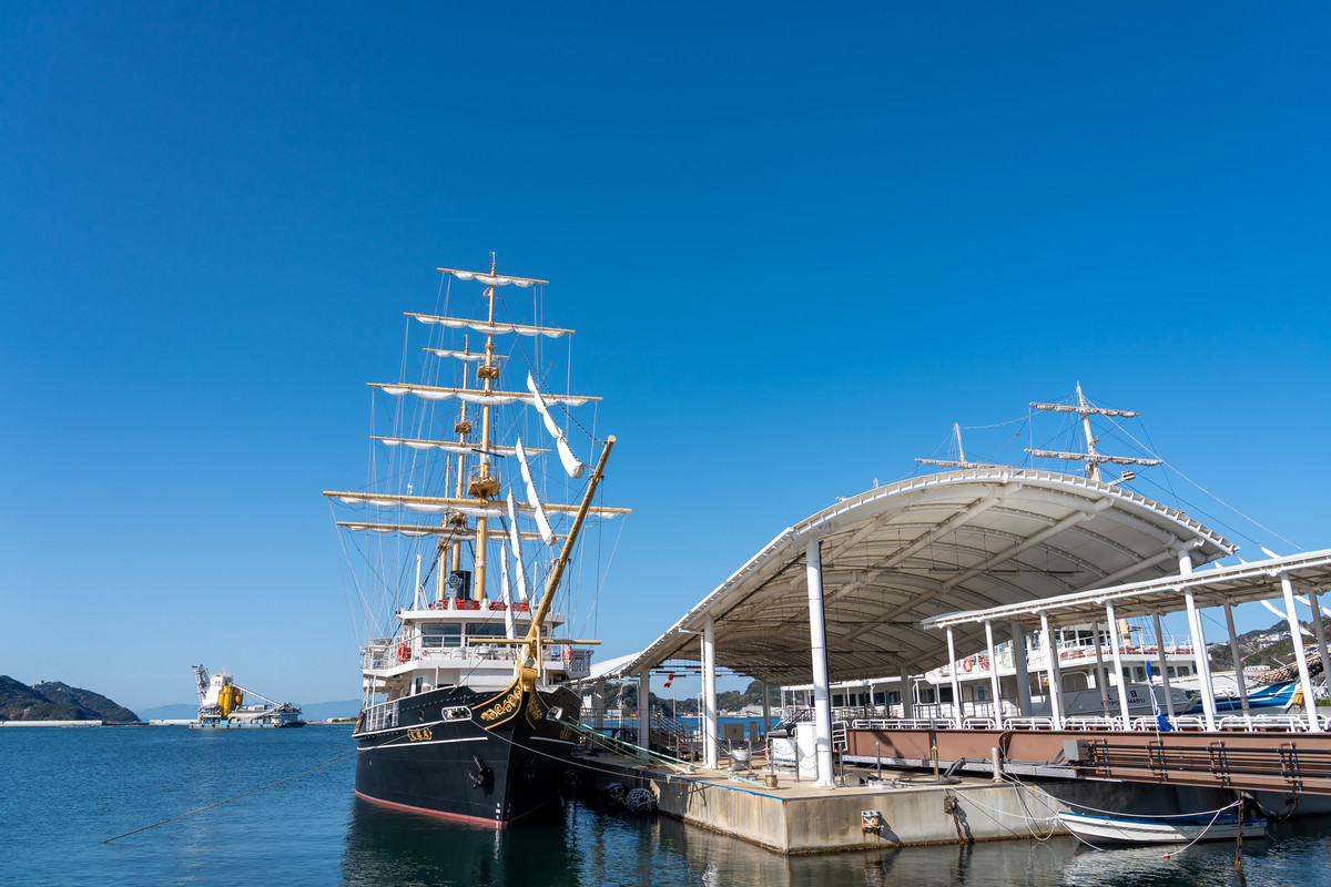 うずしおクルーズ　咸臨丸