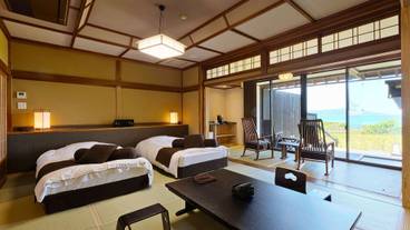 温泉露天風呂付客室② / 2