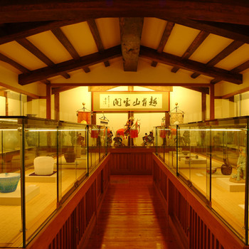 展示室は名だたる著名人に愛された痕跡3642937