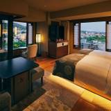 最上階 鴨川 コーナーツイン / 1