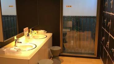 施設内の設備 / 1