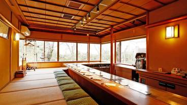 ステーキ割烹 花やしきの内観 / 7