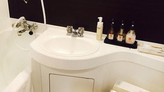 ダブルルーム ダブルベッド 1 台 喫煙可