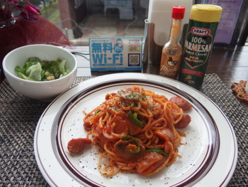 「カフェ ブルーム」料理 878689 サラダもあるよ