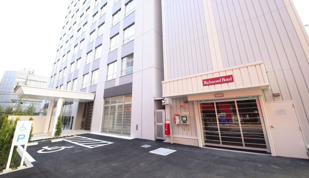 施設の正面