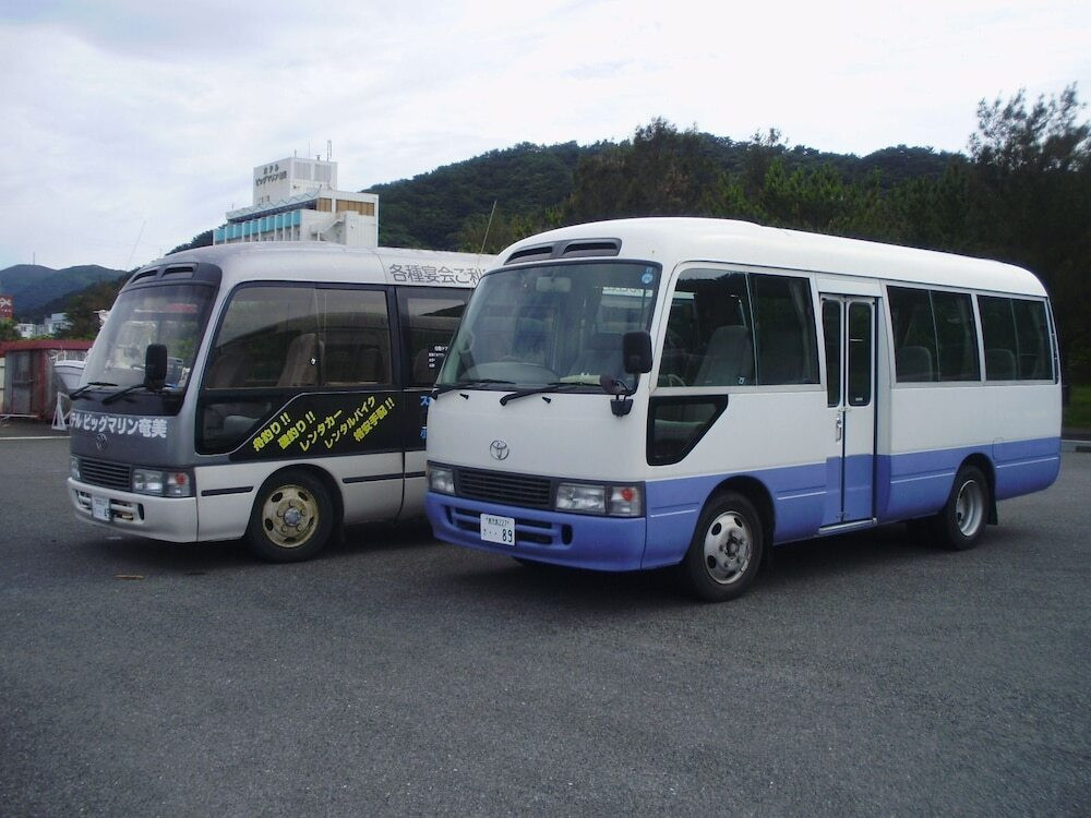 市街地へのシャトル サービス