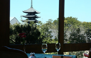 Relax in the scenery of the ancient city. 7 Select Hotels and ryokan with Nara-like Views