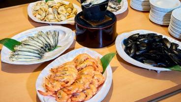 食事・飲み物 / 23