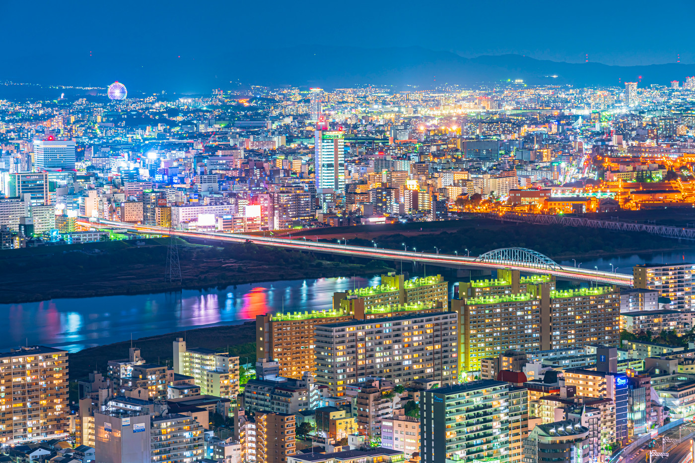 大阪　キタ　都市景観　夜景　　