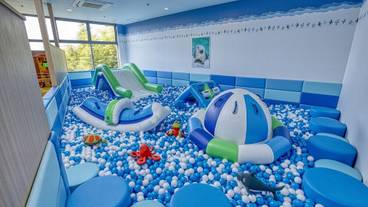 子供用の遊び場 - 屋内 / 11