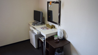 スタンダード シングルルーム セミダブルベッド 1 台 禁煙 シティビュー