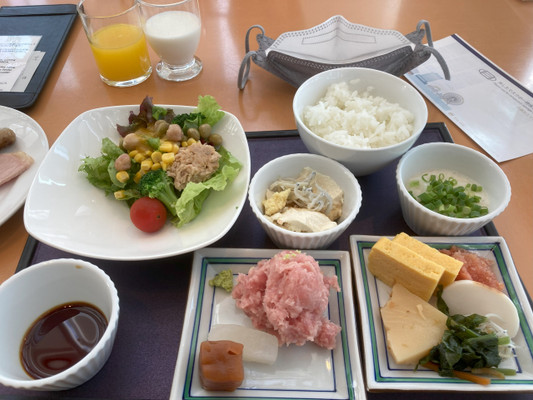 朝食の一例