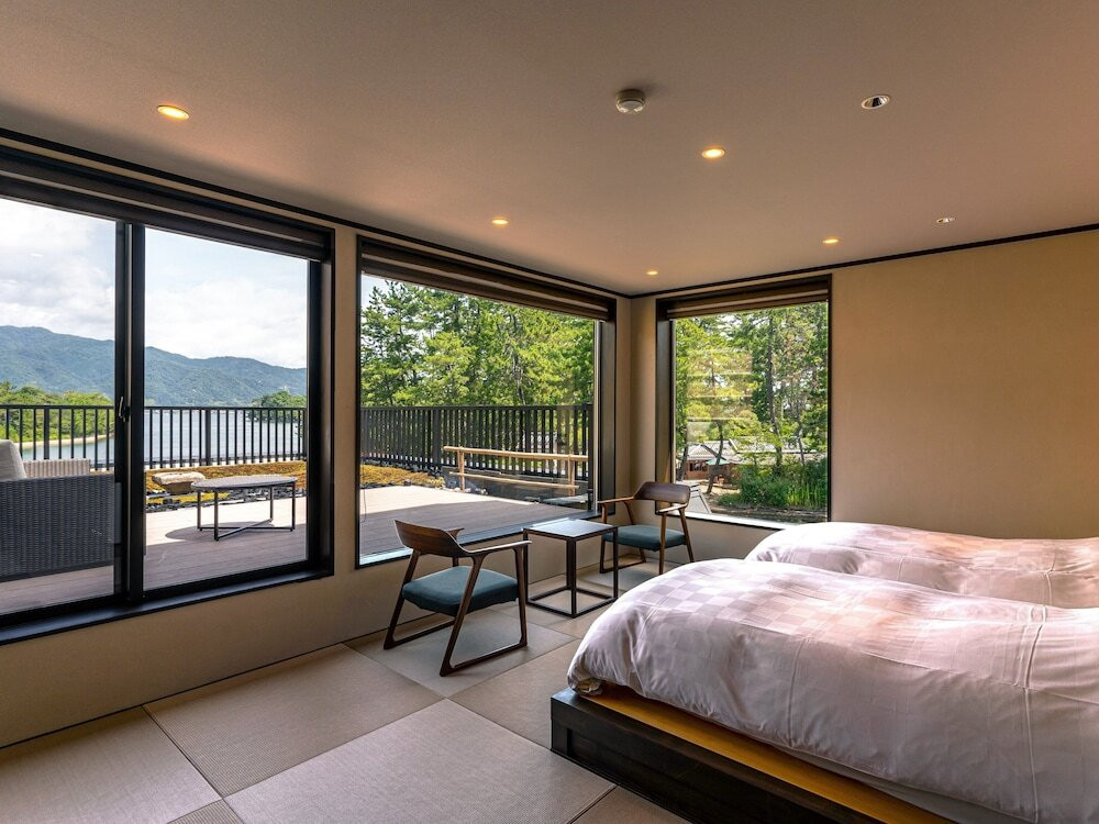 与謝野晶子・鉄幹夫妻ゆかりの風光明媚な宿4037973