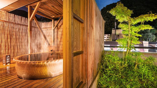 露天風呂付客室 (和室10畳 + 4.5畳 + 露天風呂)