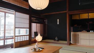 グランド4人部屋　居間 / 6