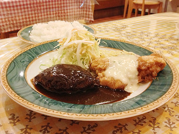 「風媒花」 料理 21389103 ハンバーグとチキン南蛮のセット