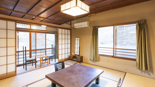 和室 スタンダードルーム 共用バスルーム (SPO)