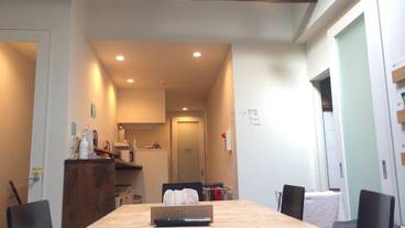 客室内のダイニングエリア / 19