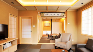 【露天風呂＋内風呂】"四季彩"スイートルーム「薄」