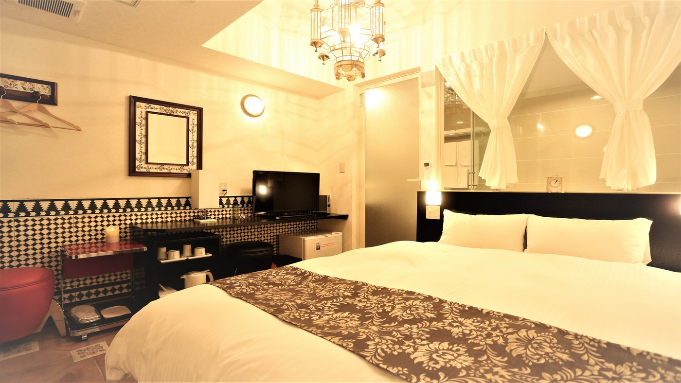 時計台が美しい、スペイン風のホテルで最高の休日を3528894