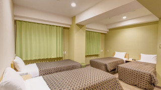 天然温泉（サウナ）特典付き！デラックスルーム 3名利用 【イーストタワー】