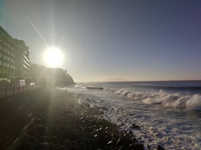 ホテル近くの海岸 / 1