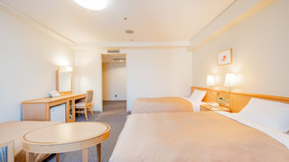 ラージツイン 禁煙 シングルベッド2台+エキストラベッド1台