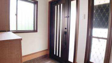 施設の入り口 / 3