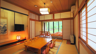 デラックスファミリールーム (204)