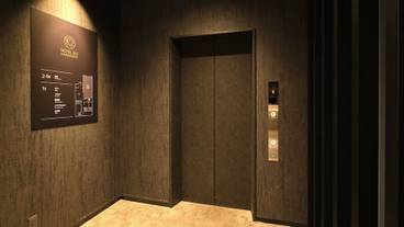 エレベーター / 1