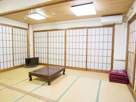 駅前山小屋 A-yard / 4