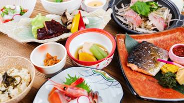 食事・飲み物 / 5