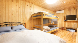 ベーシック 4 人部屋 ベッド (複数台) 禁煙