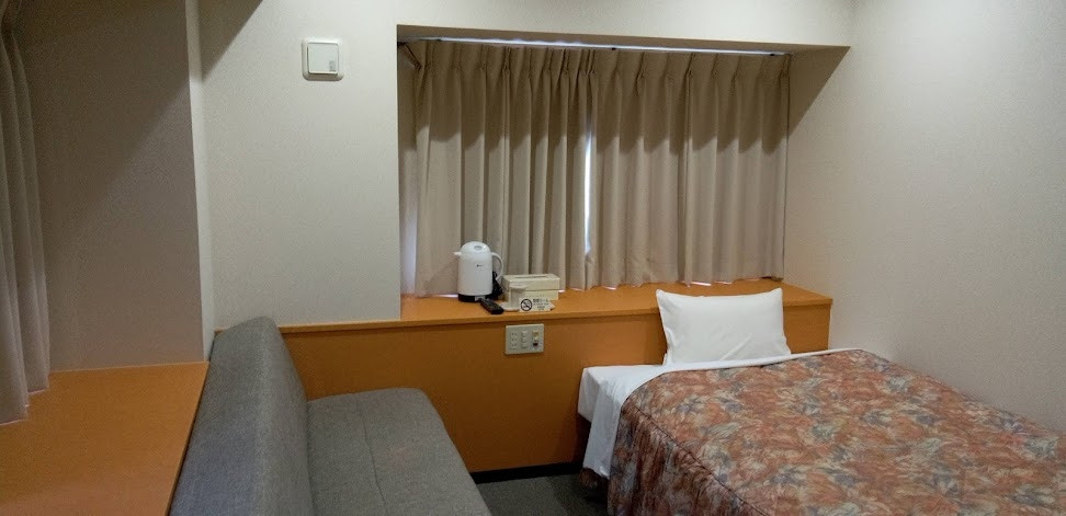 ソファーが便利