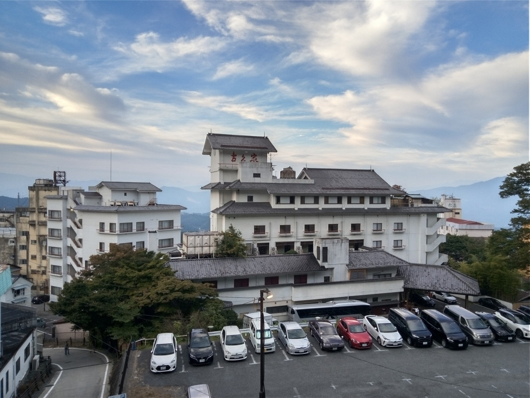 4階12畳和室からの眺めです。