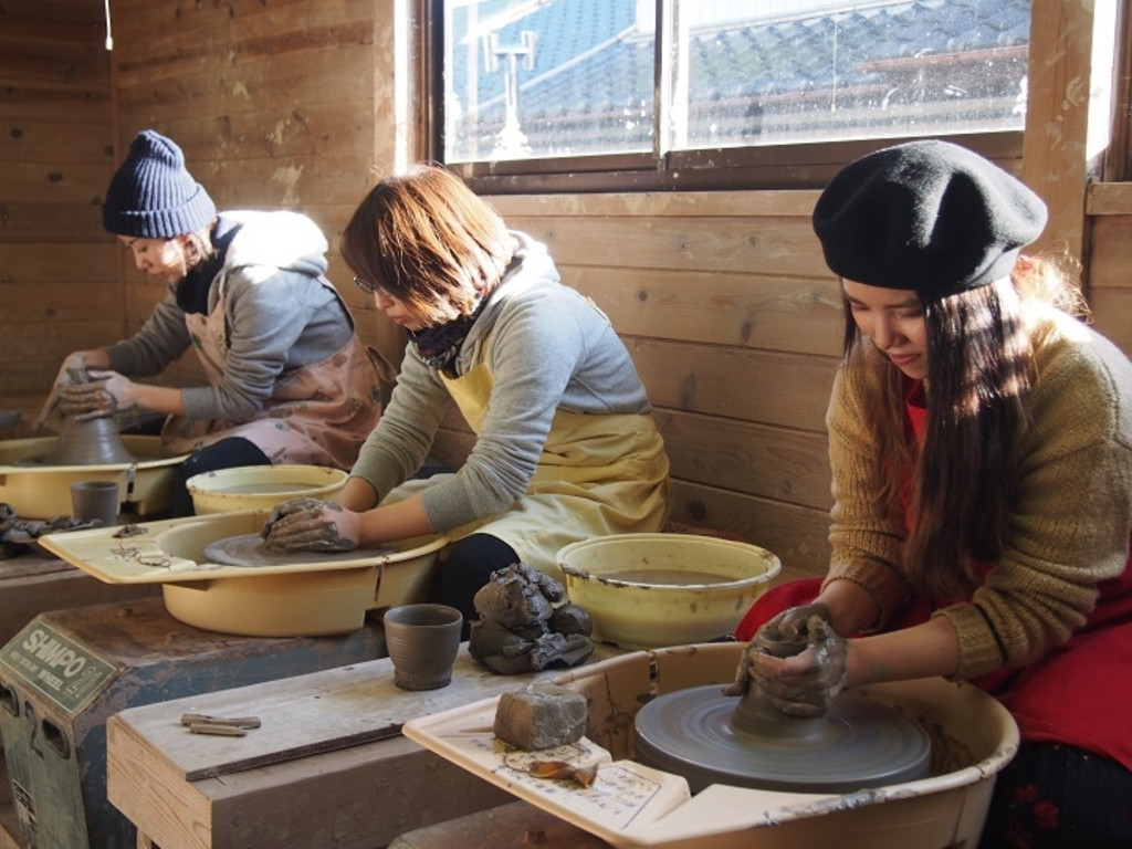 思い出が詰まった自分だけの器を作ろう「益子陶芸倶楽部」2386072