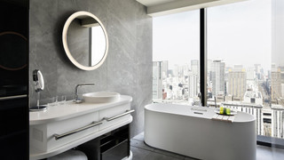 ルーム キングベッド 1 台 コーナー (Corner)