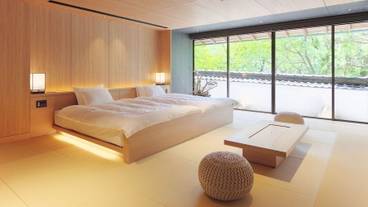 102号室 スパスイートのリビング・ベッド / 6