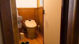 訳あり部屋 (眺望無し,道路沿い) バスなしトイレ付 (6歳以上のみ)