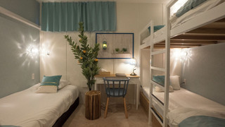 トリプルルーム 共用バスルーム