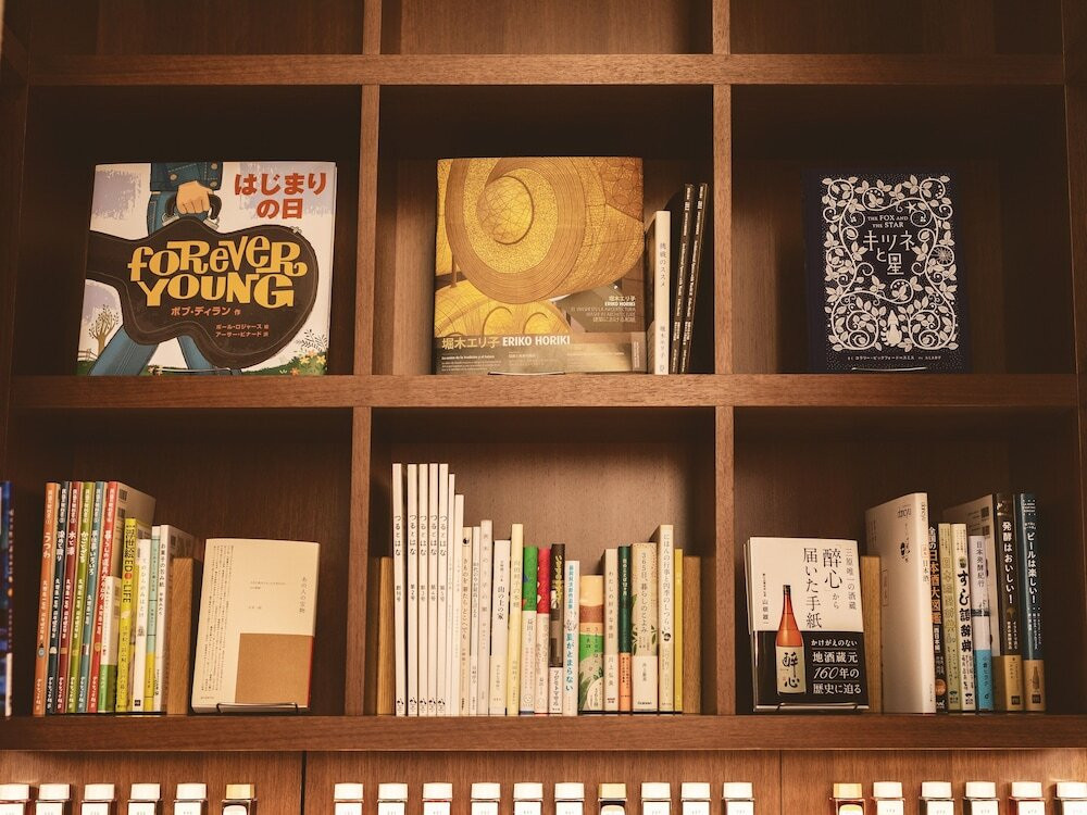 ロビーラウンジ