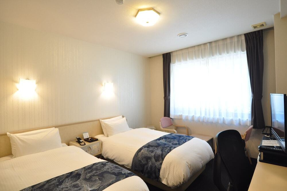 観光の拠点にしたい立地◎の旅館3516353