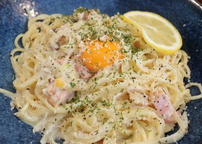 カプリ食堂