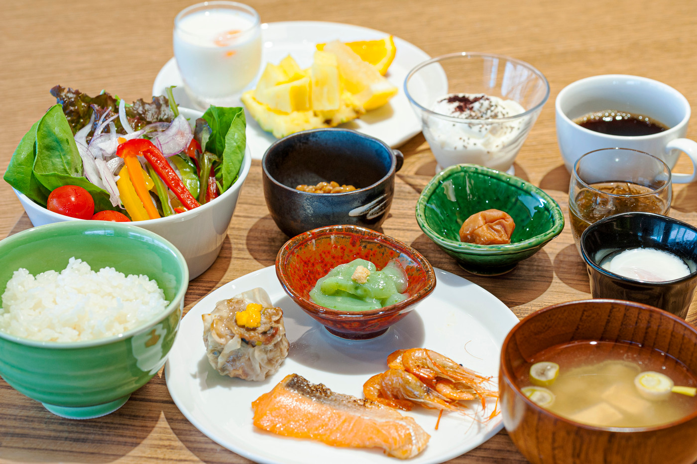 伝統とモダンが共存する、温泉大浴場付きの宿3653589