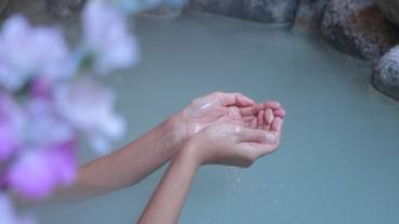 屋内スパ浴槽 / 1