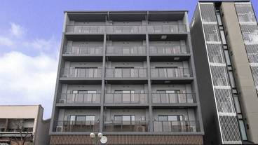 施設の正面 / 1
