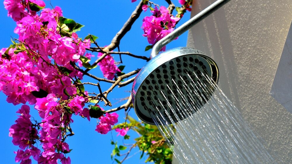 バスルームのシャワー