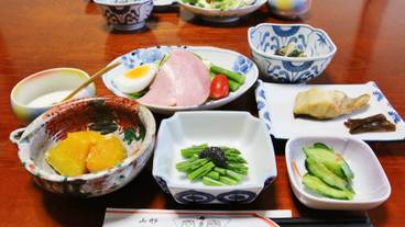 食事・飲み物 / 1