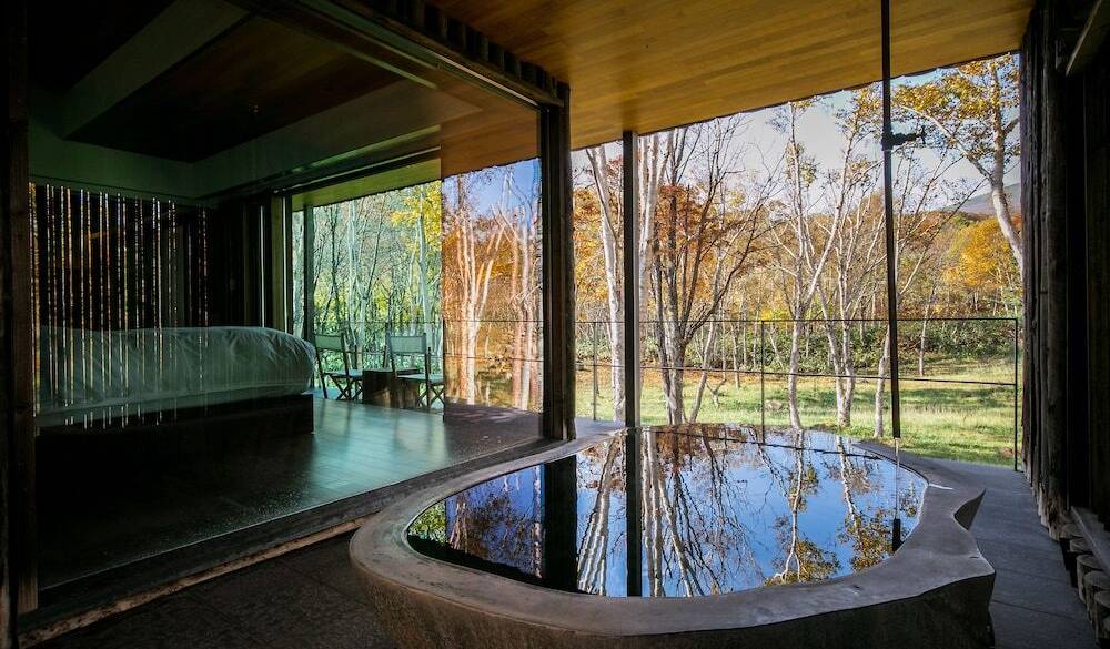 客室露天風呂一例② / 2